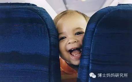 带宝宝坐飞机旅行需要带什么,如何带宝宝坐飞机最省钱的方法