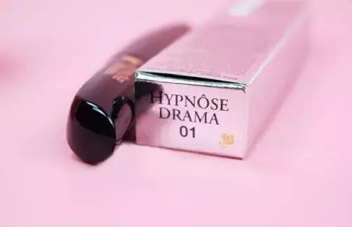 赫莲娜睫毛膏豹纹和蟒纹哪个好用,强烈推荐超好用的睫毛膏