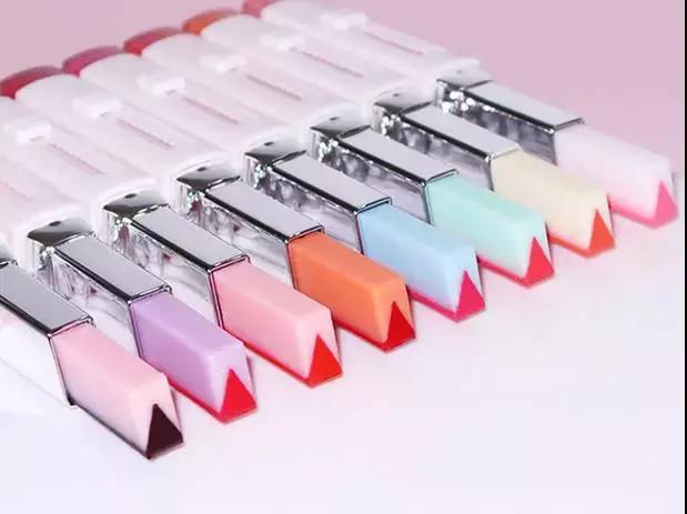 口红必备3支,一支口红可以买很多