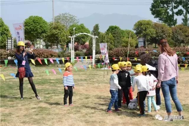 最好的爱是陪伴孩子视频,最好的爱是陪伴萌娃