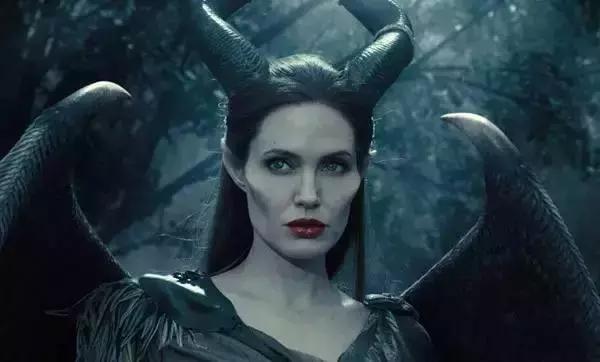 让直男崩溃的口红颜色,让直男疯狂的口红