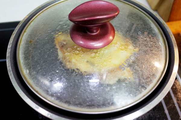 冷菜葱油脆皮鸡的制作步骤,葱油脆皮鸡装盘