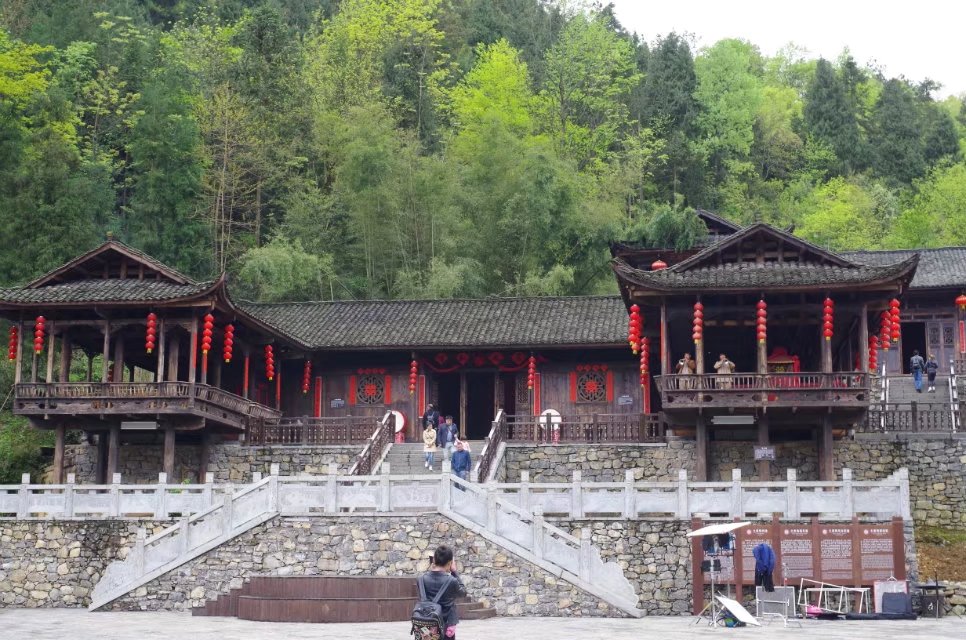 跟着爸爸去露营古镇,跟着爸爸去体验生活