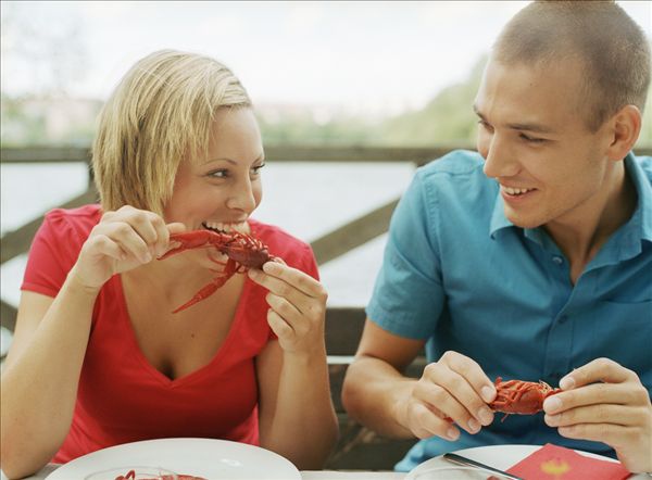 夏天到了,小龙虾约起,餐饮创业小龙虾外卖为什么不靠谱?