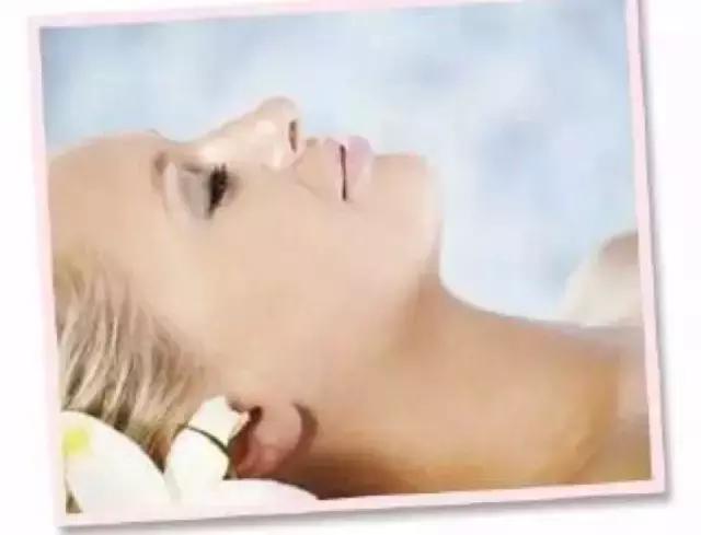 告别遮瑕五个误区,祛黄隔离霜