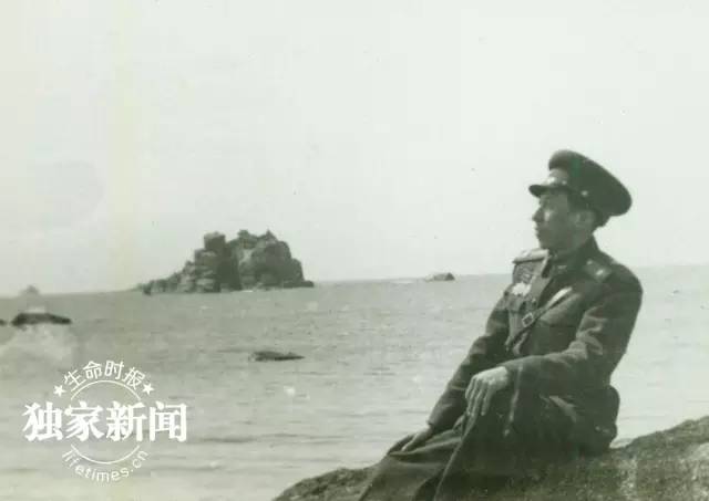 阎老走了,也许你熟悉舞台上的他,却未必了解生活中另一个他