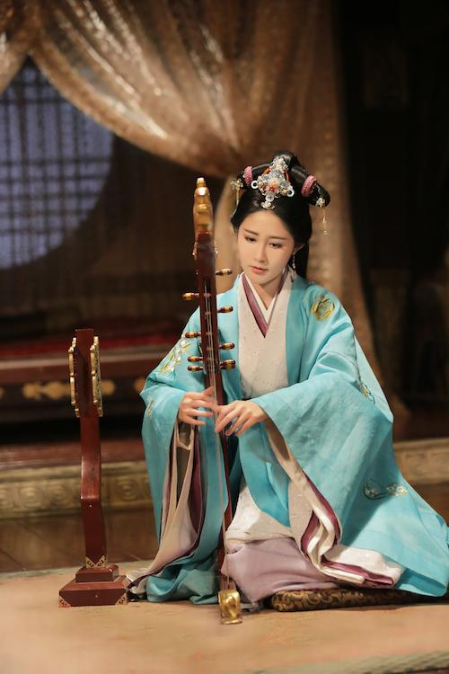 思美人剧情介绍小说,思美人演员表及剧情介绍