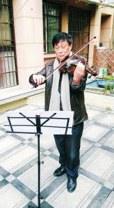 厉害了大妈跳藏族广场舞,厉害大爷大妈健身