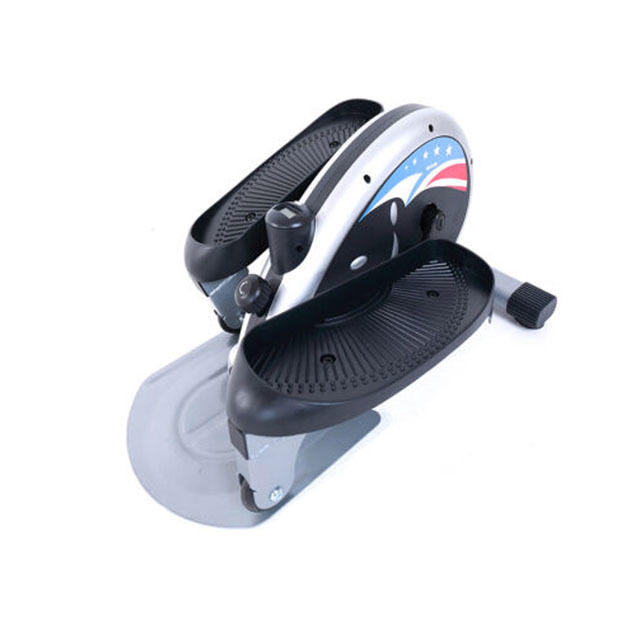 小房间运动健身,室内简单健身房