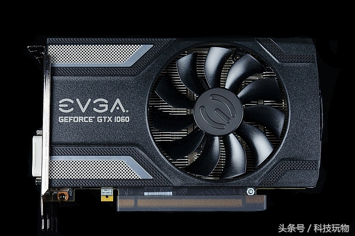 小体积显卡,gtx1060.5g与gtx1060.6g显卡对比