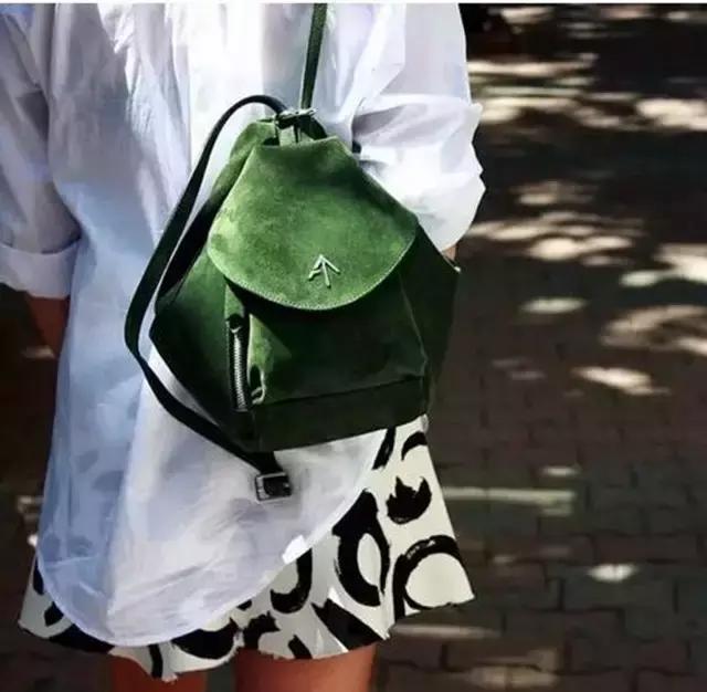 20款好看又实用的女士双肩包推荐,刘雯斜挎休闲包