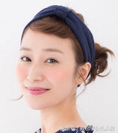 简单的发型给你带来不一样美,很引人注意的发型简单又好看