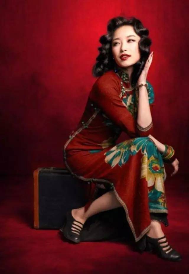 金陵十三钗玉墨旗袍造型,复古旗袍妆金陵十三钗