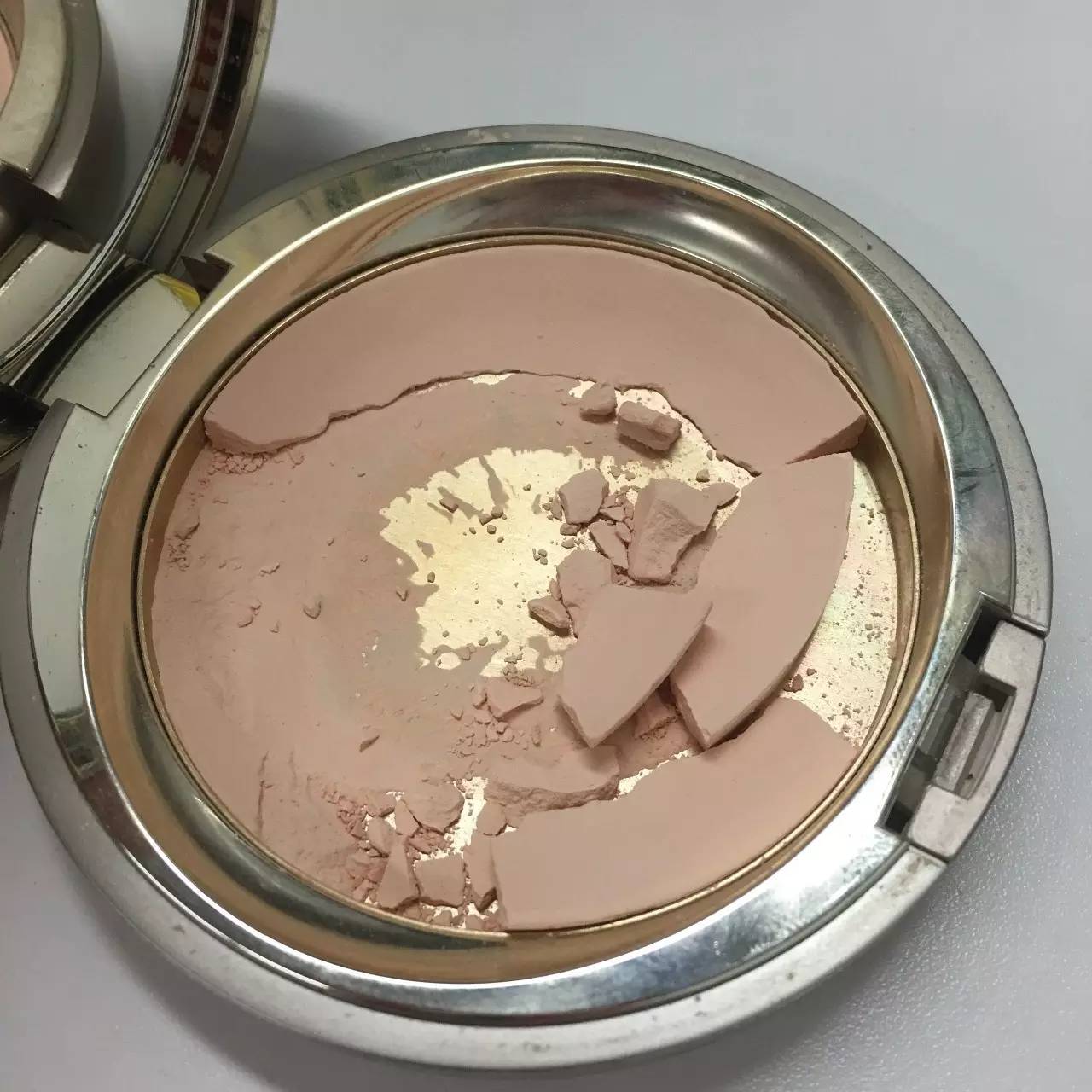 贼好用散粉粉饼,好用的国货粉饼