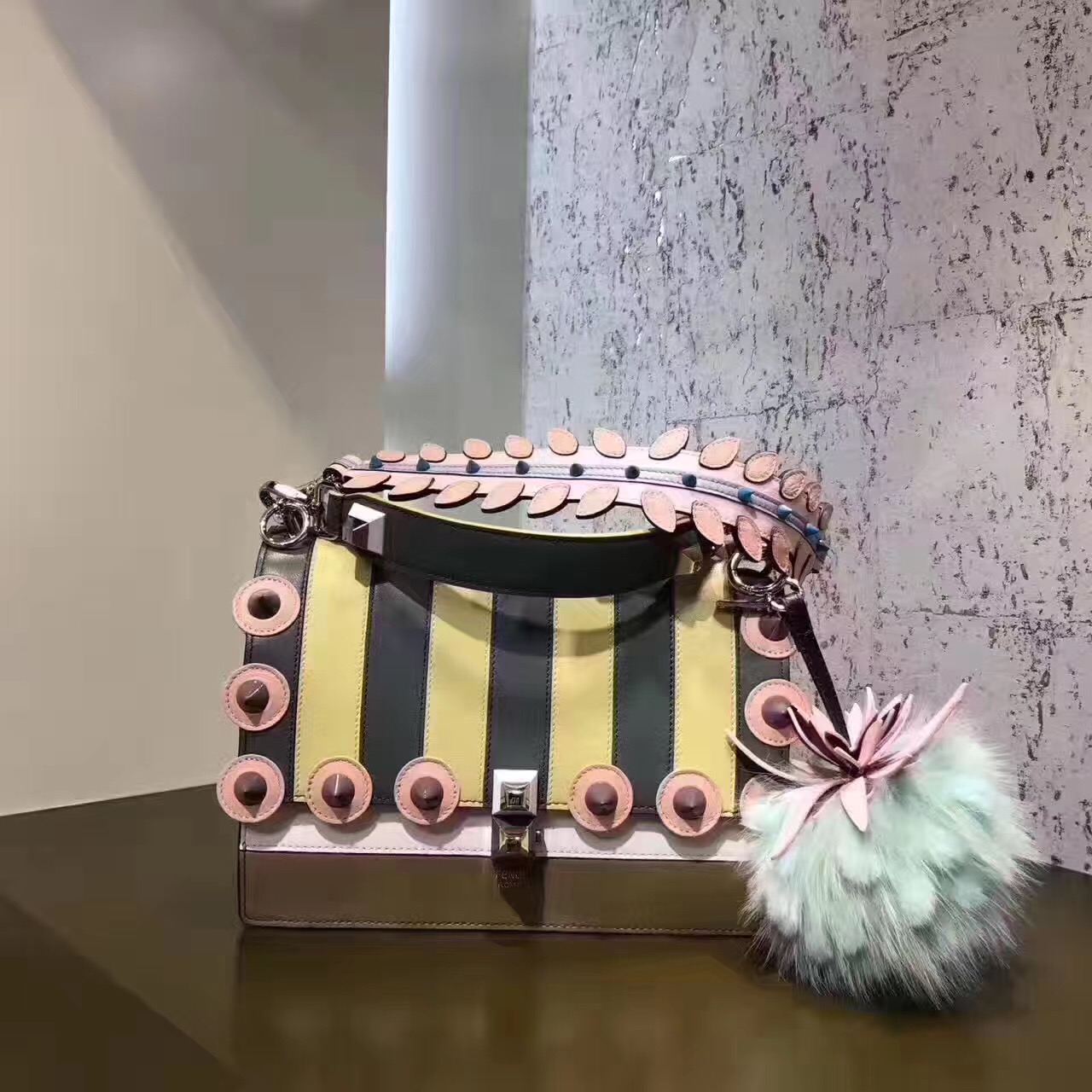 fendi包包哪一款最好看,fendi包最新款