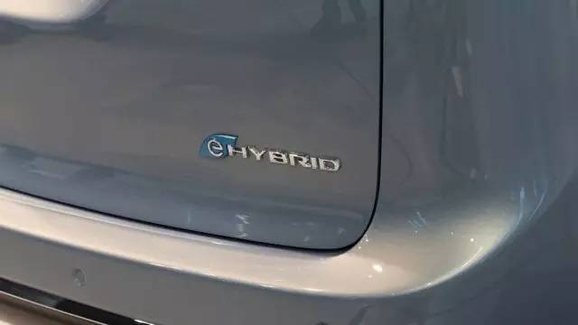 克莱斯勒pacifica与大捷龙的区别,克莱斯勒pacifica混动2023