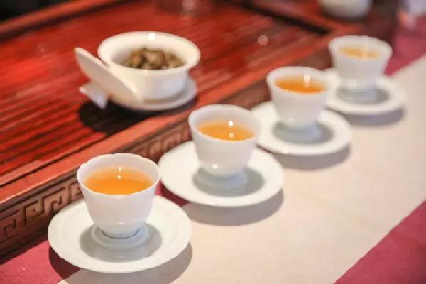 滇池度假区华邑酒店,昆明南亚之门华邑酒店