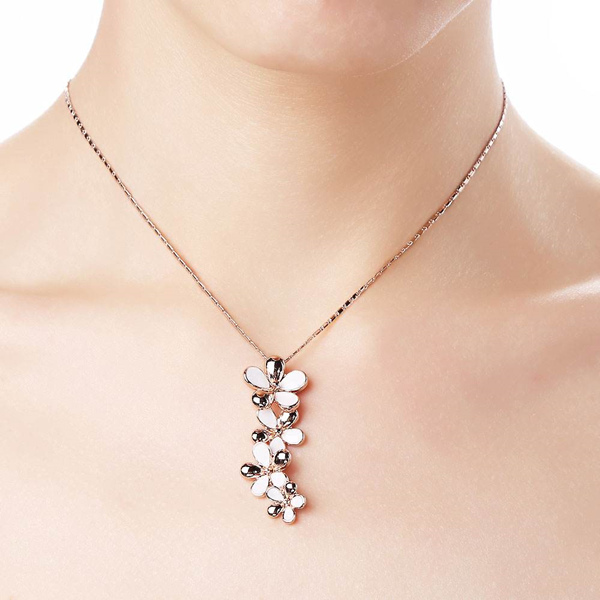 哪些情况下不能戴隐形眼镜,哪些情况珠宝不能戴