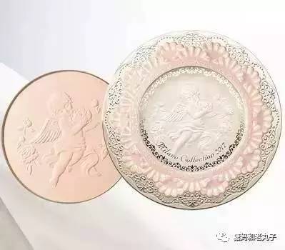 夏天用什么粉饼不脱妆,轻薄补妆粉饼推荐