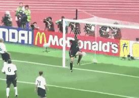 细数那些任意球大师的风采（下）