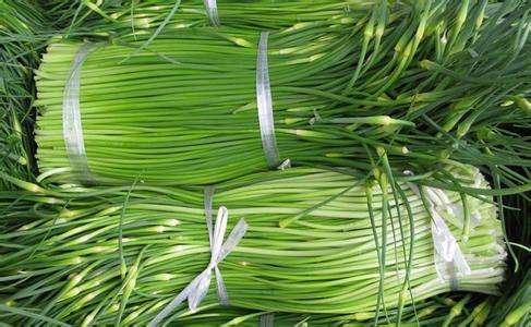 几万斤白菜卖不出去,千万斤紫皮大蒜滞销