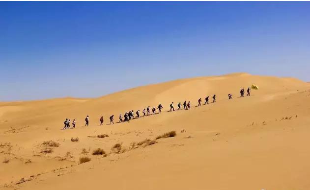 爱不爱她，都要带她库不齐沙漠暴走（图片整理）