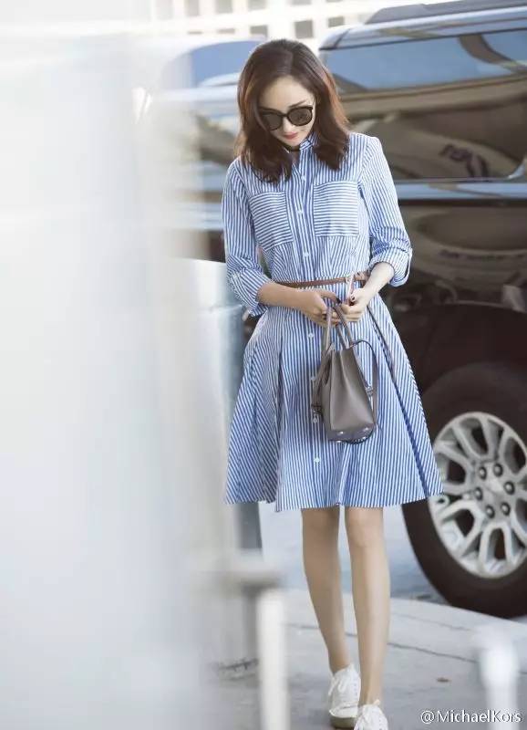 杨幂metgala红毯万寿牡丹现场,杨幂上红毯