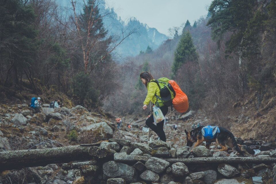 成体背包客带起包子重回甲尔猛措