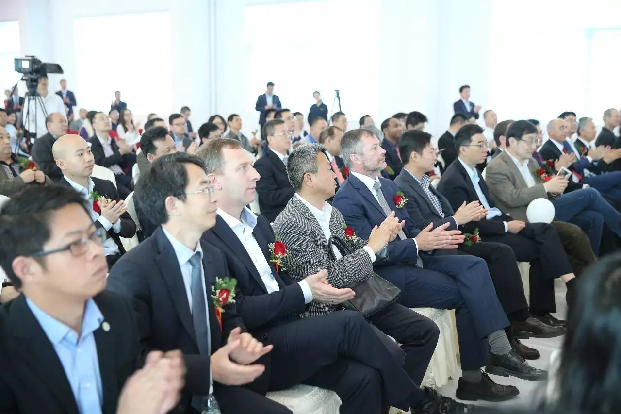 世界“光伏之父”来了，中美两国的院士也来了！邳州发生了什么大事？