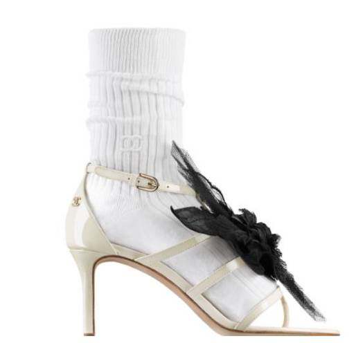 香奈儿2023凉鞋多少钱,香奈儿珍珠凉鞋多少钱