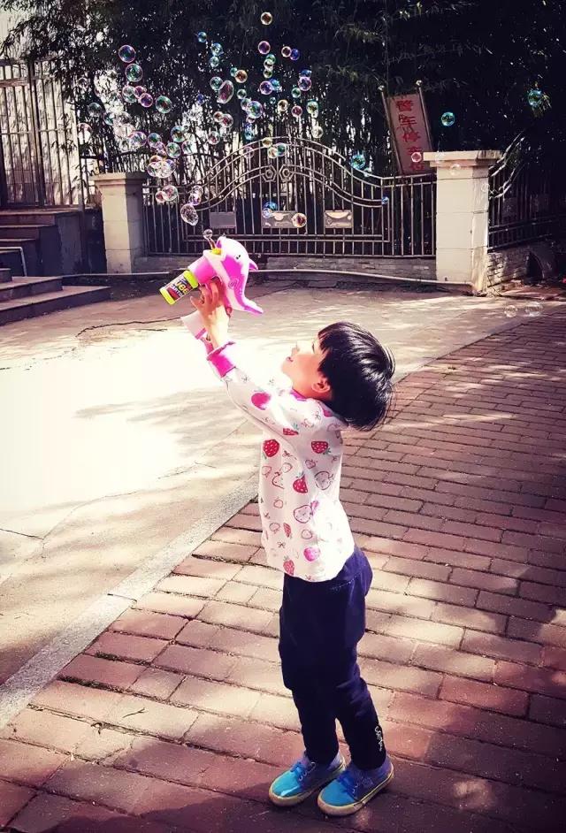 拍照丑是不上镜还是真的丑,拍照好不好看怎么说