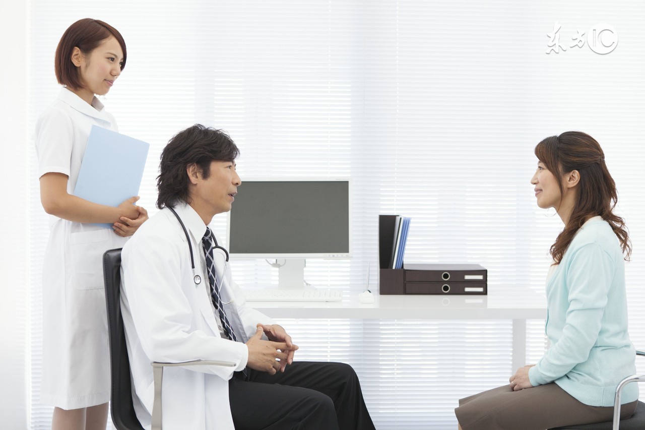 金牌月嫂分享顺产与剖腹产,分娩时助产士人文关怀