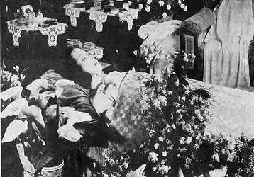 用百雀羚的上海女人们，对抗得了时间，却对抗不了时代