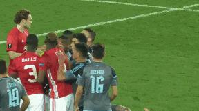 曼联欧冠征程1胜1平4负垫底出局,红魔曼联欧冠