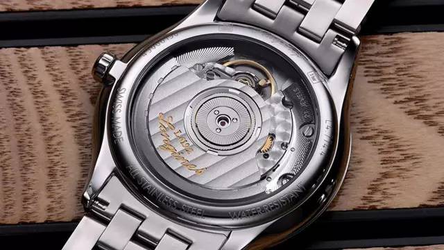 比较薄的儿童手表推荐,想要厚一点的手表