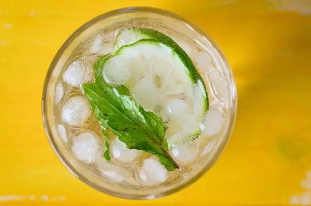 买一套1千元的玩具,500块1套玩具