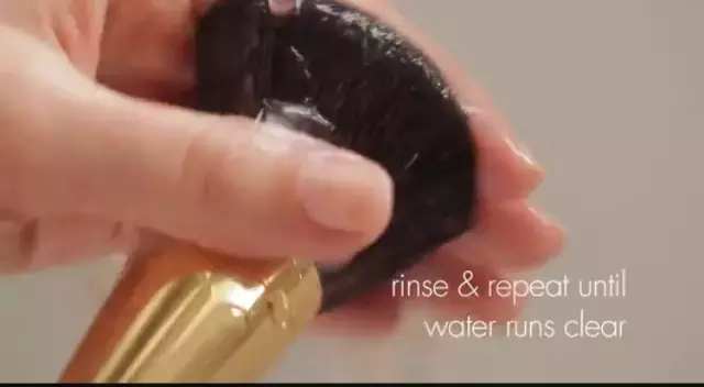 化妆刷怎么消毒,化妆刷清理教程