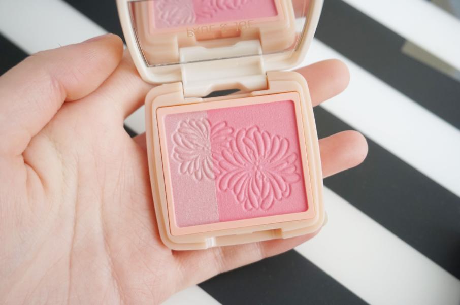 自然纯真才是王道，猫小兔教你打造甜美约会妆