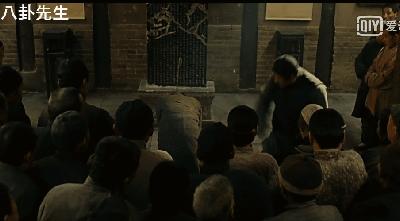 范冰冰被酒瓶爆头,刘德华被殴打,这些明星拍戏真不容易