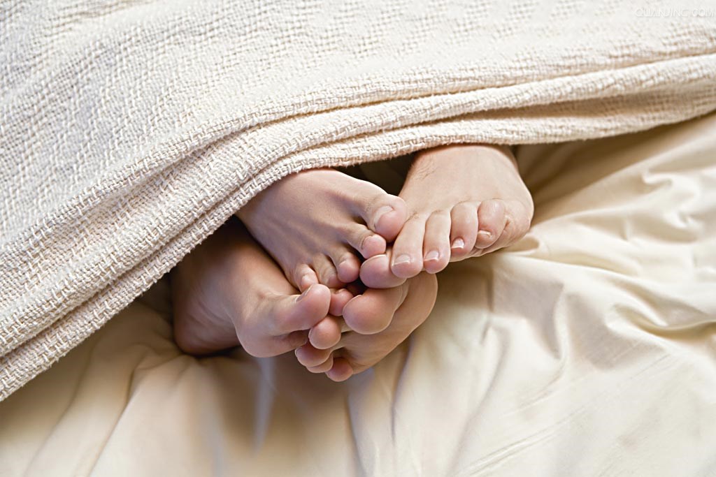 孕妇需要吃叶酸钙片还有什么,刚怀孕吃什么叶酸比较好