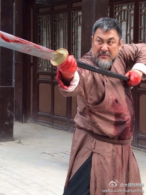 中国最牛锅炉工，塑造经典角色至今无人超越，与妻子恩爱携手幸福