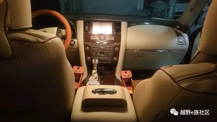 尼桑途乐Y61外观改装案例,途乐y62改装液晶仪表