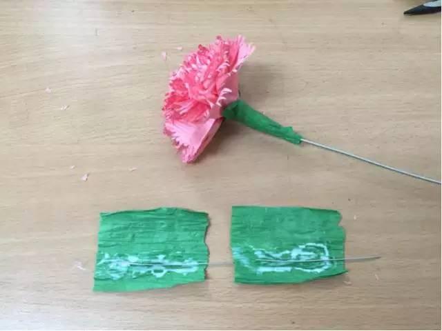 母亲节礼物手工康乃馨用卫生纸折,母亲节的康乃馨怎么做视频