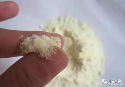 如何辨别进口奶粉真假的方法,辨别奶粉真假的方法视频