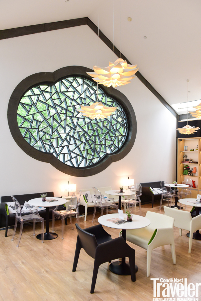 不为风物滋味好，此生何必住苏州