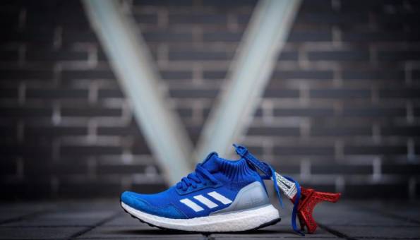 阿迪达斯14年出的衣服,阿迪14年出的球鞋