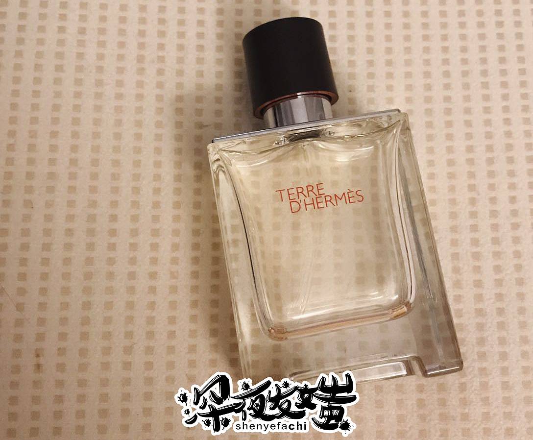 为什么买那么贵的香水,为什么买的香水和小样不一样