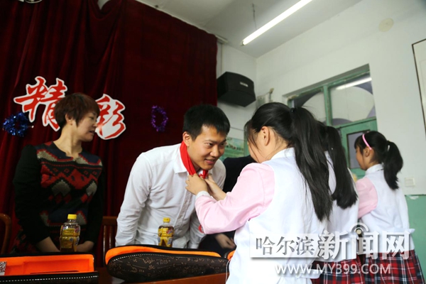 百件乐器“演奏”派特森公益序曲新一小学有了自己的民乐队