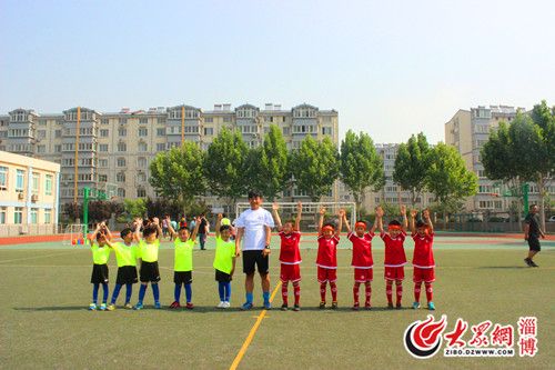 幼儿足球嘉年华,幼儿足球嘉年华完整版