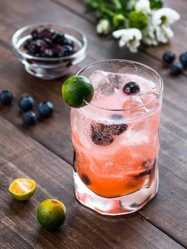 蓝莓冻一冻好吃吗,蓝莓不冻好吃还是冷冻好吃